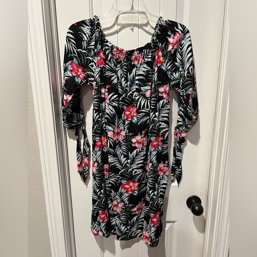 Black and Pink tropical Sheath Dress with 3/4 Bishop Sleeves for beach sz large
